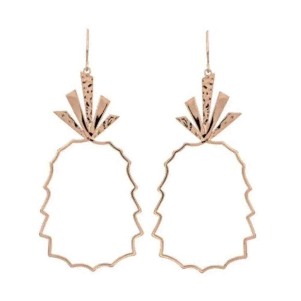 Boutique rose gold